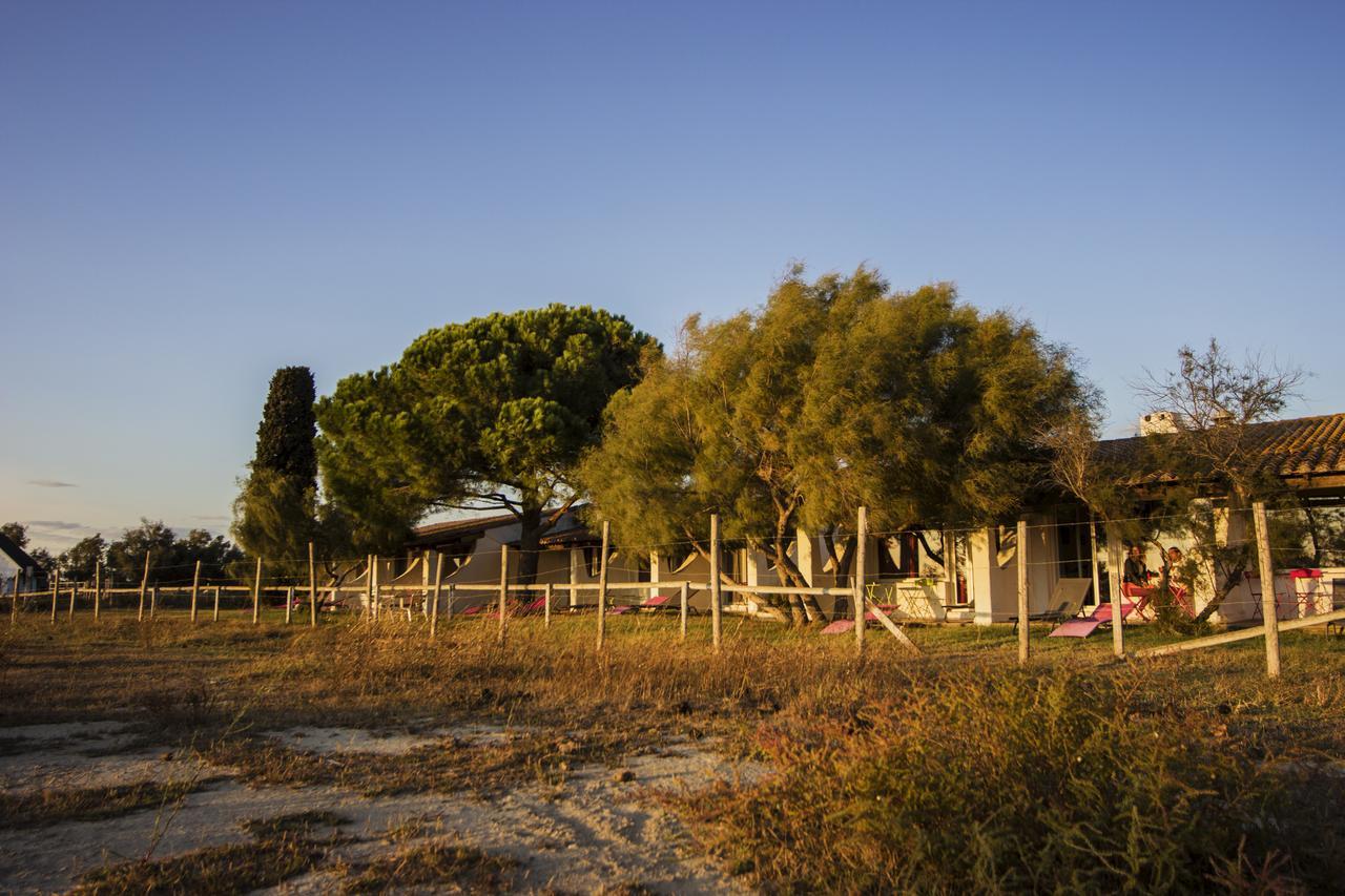 Hotel La Palunette Saintes-Maries-de-la-Mer Buitenkant foto